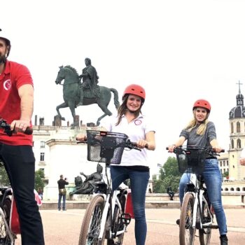 Electric Bike tour "Tête d'or" Park 2h - Lyon